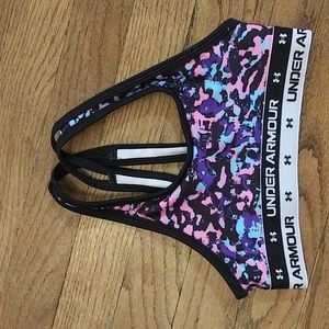 NEW Under armour crop tank.